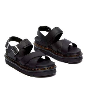 Brand new Doc Martins VOSS II Ladies sandals. Size 9 in black.